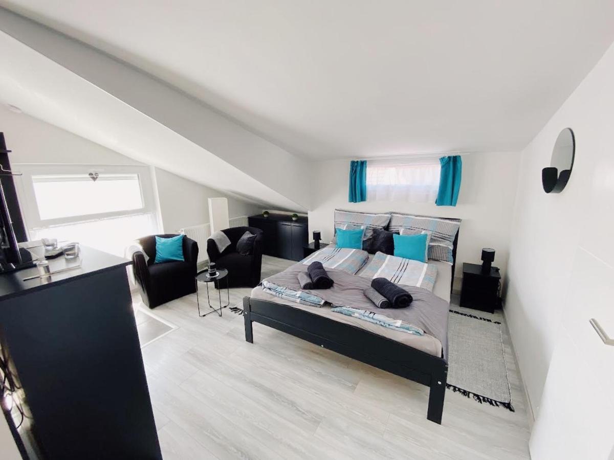 Tramini Apartmanok Eger Luaran gambar