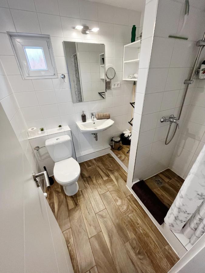 Tramini Apartmanok Eger Luaran gambar