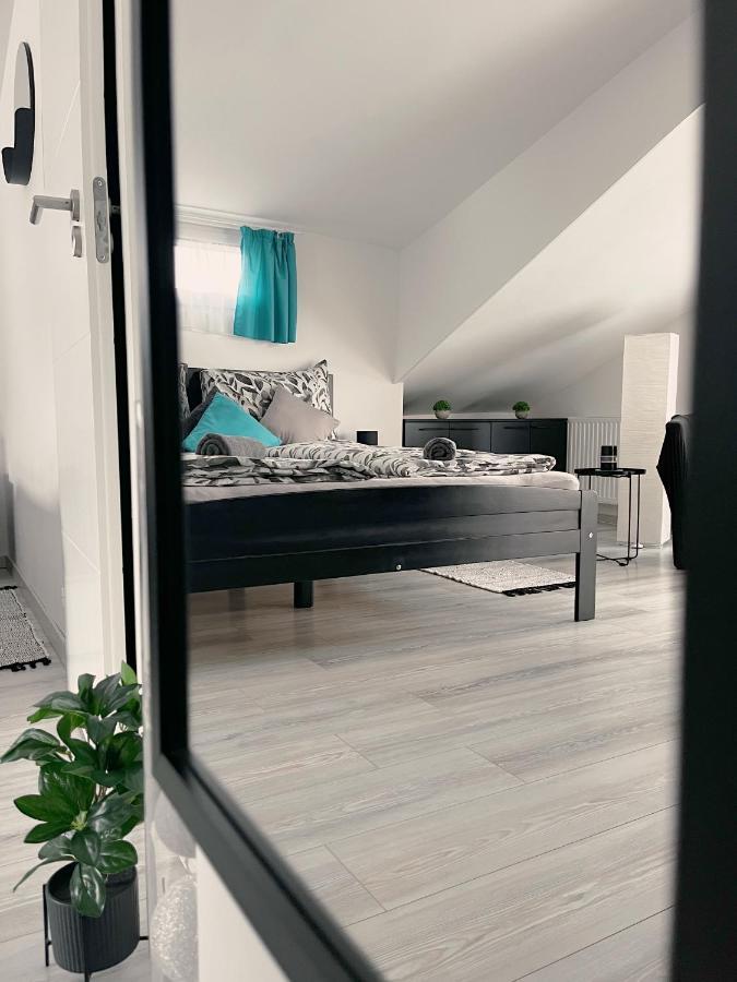 Tramini Apartmanok Eger Luaran gambar